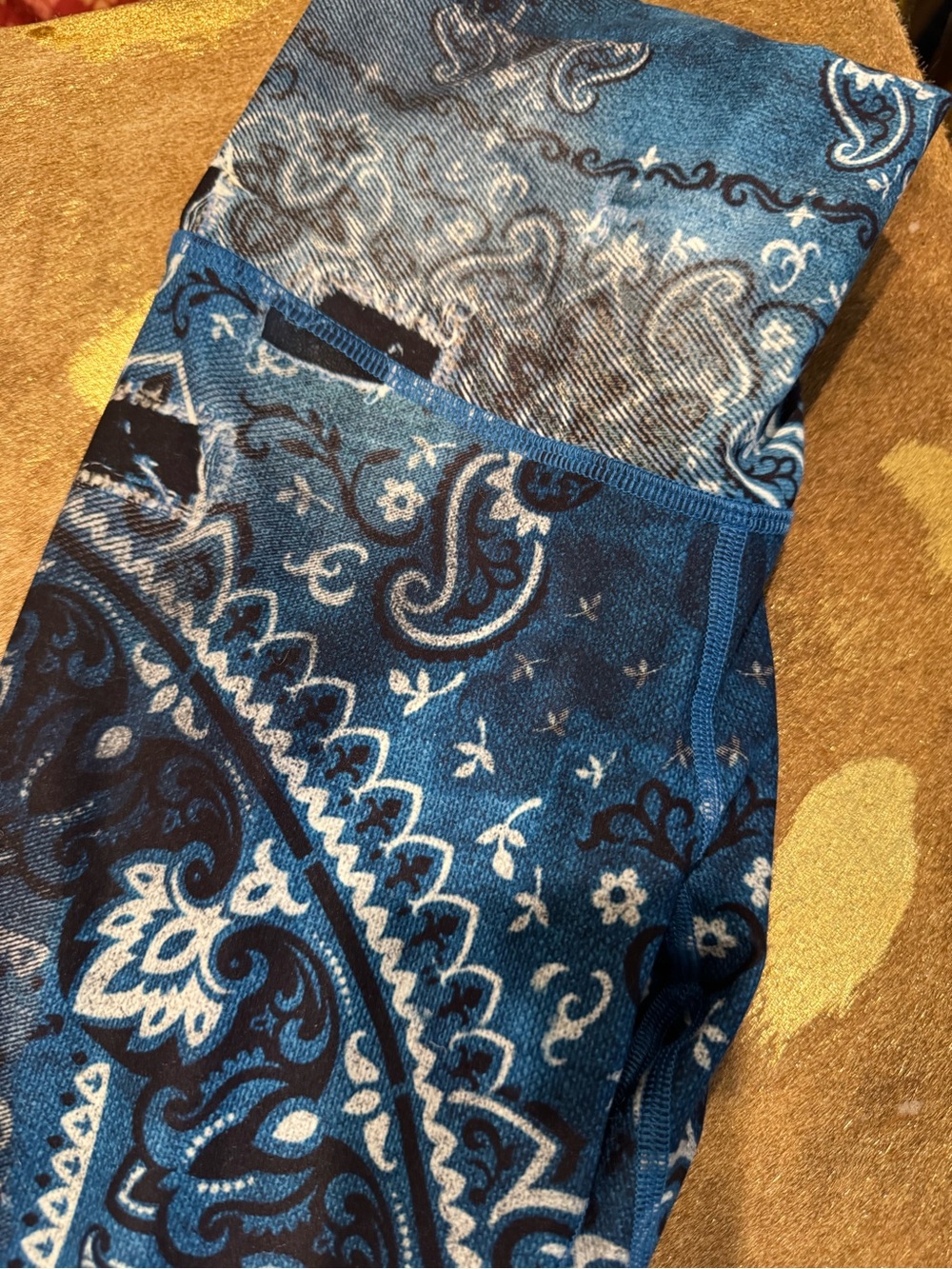 Niyama Sol Blue Paisley Bandana Print Leggings
